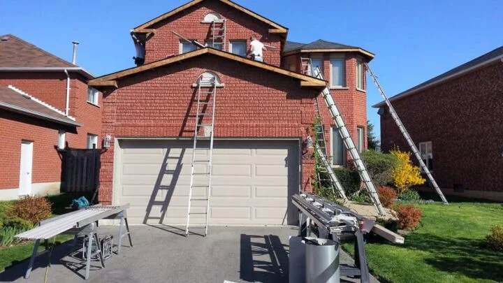 eavestrough, soffit, fascia, siding, cladding in Mississauga