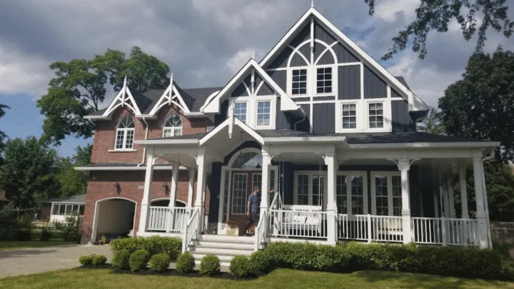 Eavestrough on heritage home in Mississauga