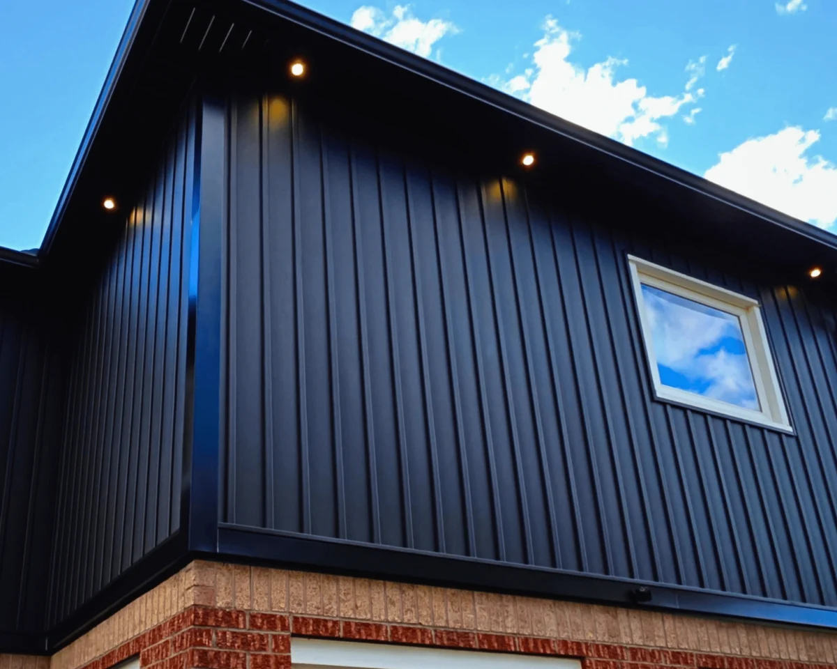 Full soffit, fascia, siding, gutter replacement in Oakville | Maxima Aluminum LTD (after image )